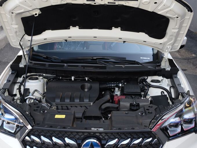 东风启辰  1.6L CVT智享版 发动机舱
