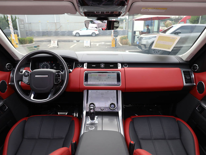 路虎  3.0 L6 HSE 大中控全景