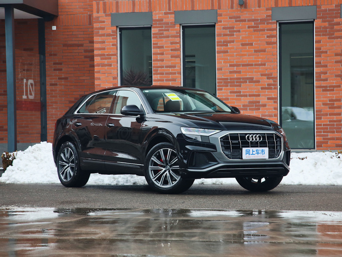 奥迪(进口)  45 TFSI 甄选动感型 右前正45度