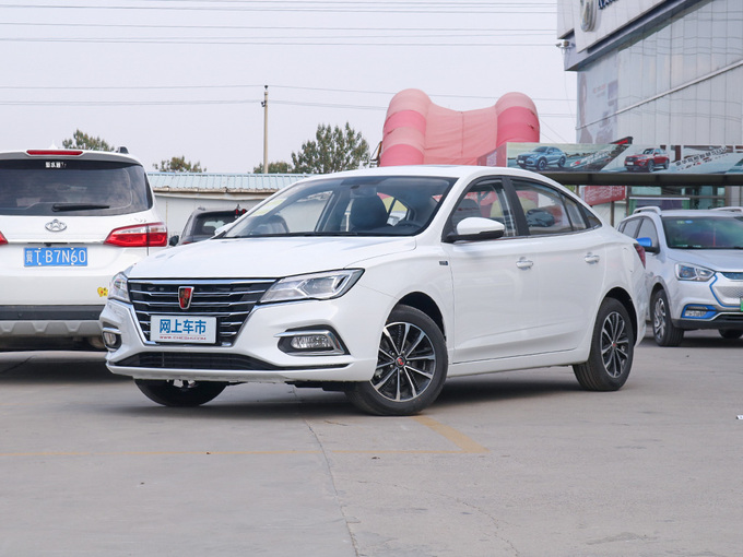 上汽荣威  1.5L 左前正45度