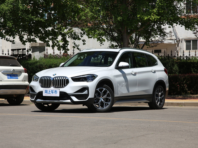 华晨宝马  sDrive20Li 左前正45度