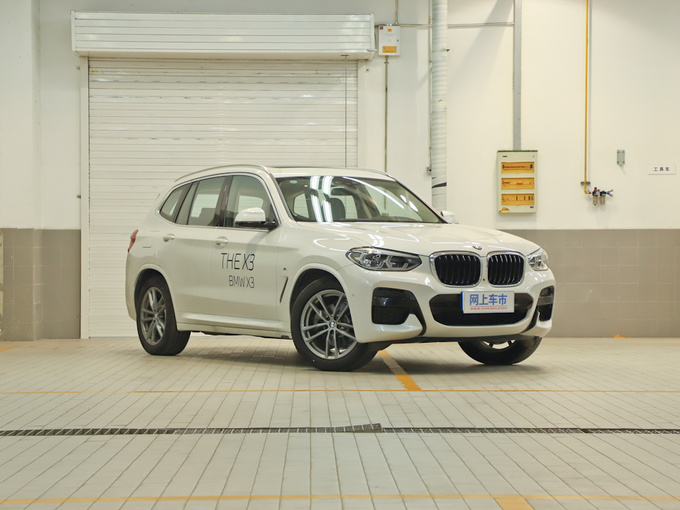 華晨寶馬   xDrive28i 右前正45度