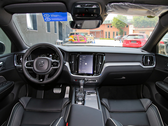 沃尔沃亚太  T4 大中控全景