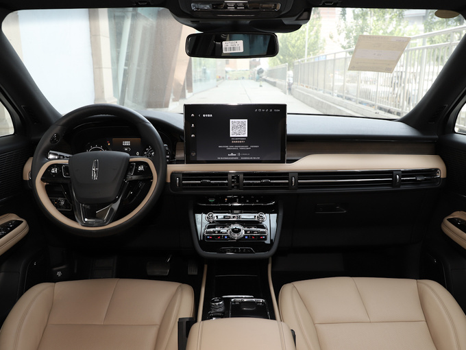 长安林肯 2.0T 大中控全景