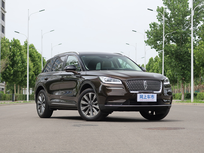 长安林肯  2.0T 右前正45度