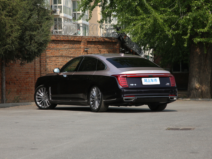 一汽红旗 3.0T 左后正45度