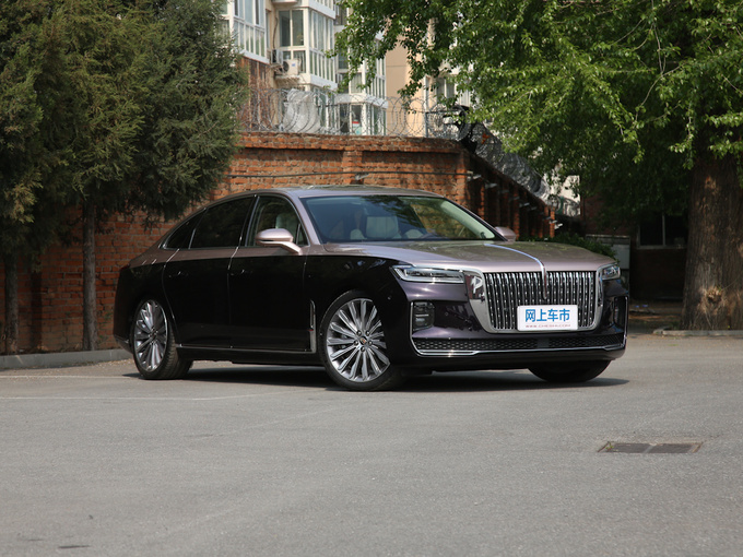 一汽红旗 3.0T 右前正45度