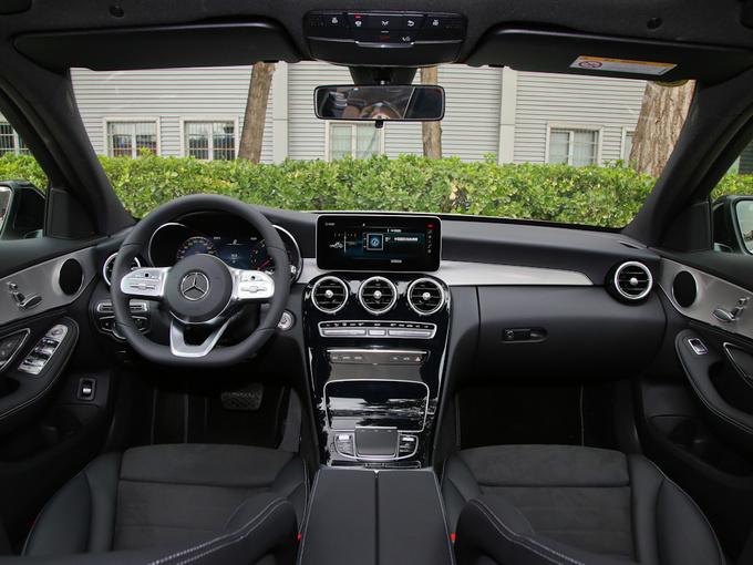 北京奔驰  改款 C 260 大中控全景