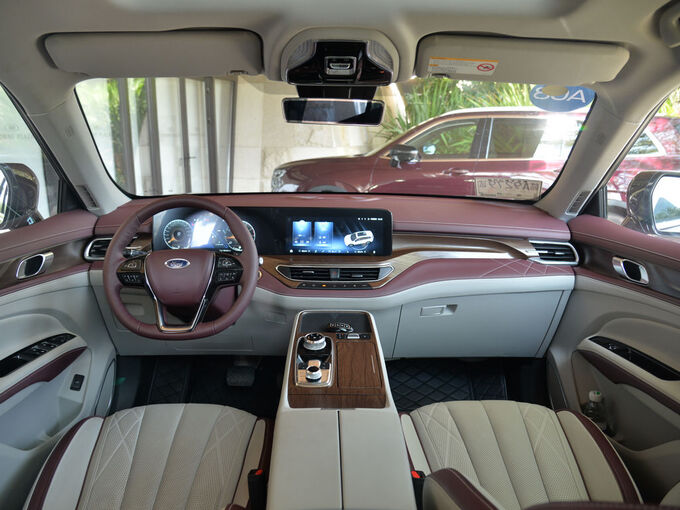 江铃福特  EcoBoost 225 尊领型PLUS 大中控全景