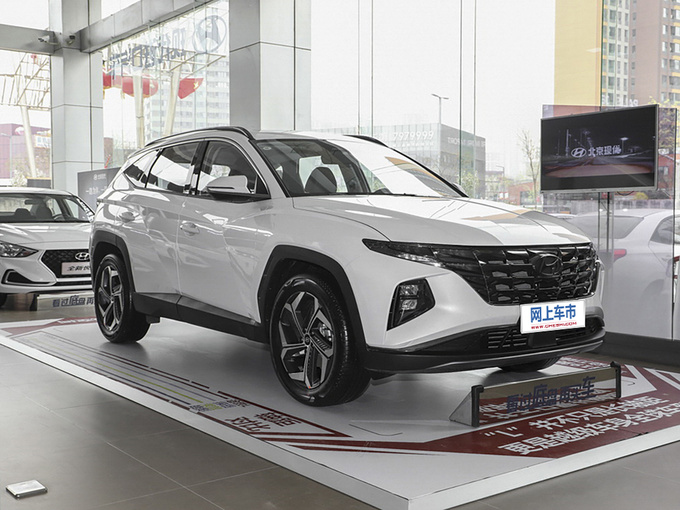 北京现代  第五代 途胜L 1.5T LUX尊贵版  右前正45度