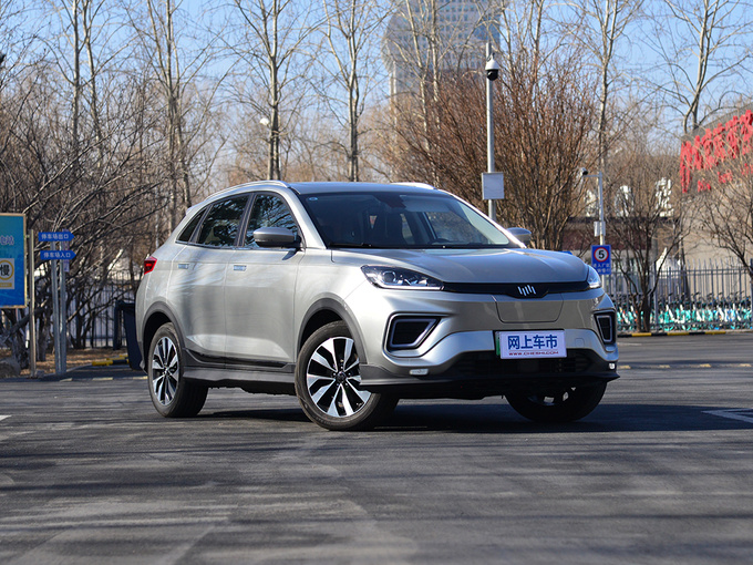 威马汽车  EX5-Z 右前正45度