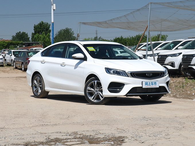 吉利汽车  1.4T 右前正45度