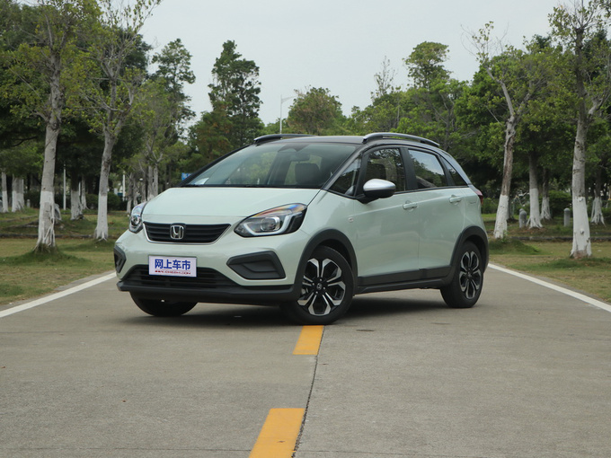 广汽本田  1.5L 左前正45度