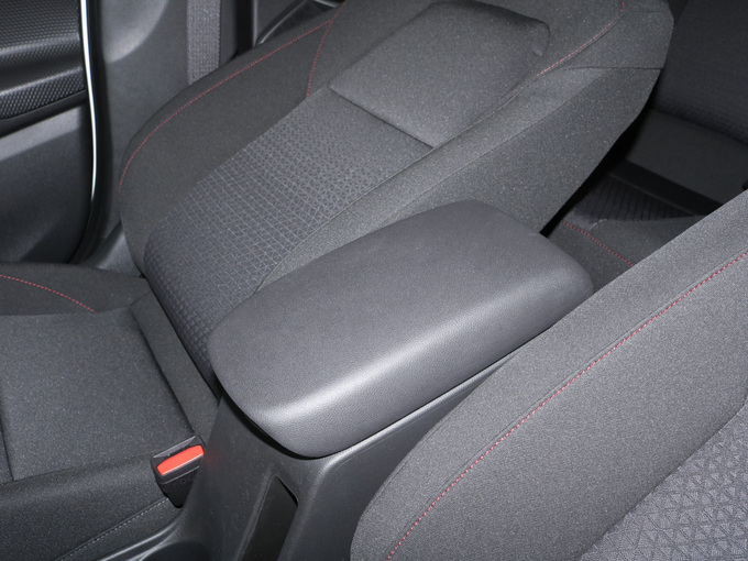 雪佛兰 改款 Redline 325T 前排中央扶手