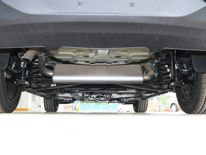 雪佛兰  320 底盘