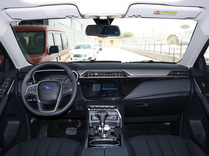 江铃福特  领界S EcoBoost 145 大中控全景