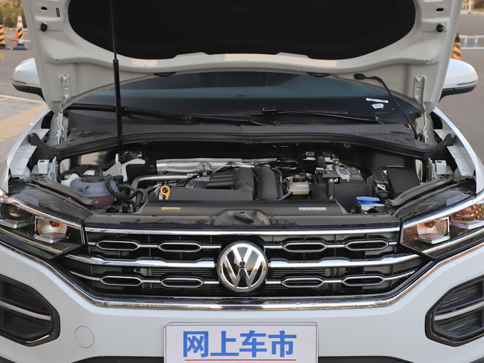 一汽-大众  280TSI 发动机舱