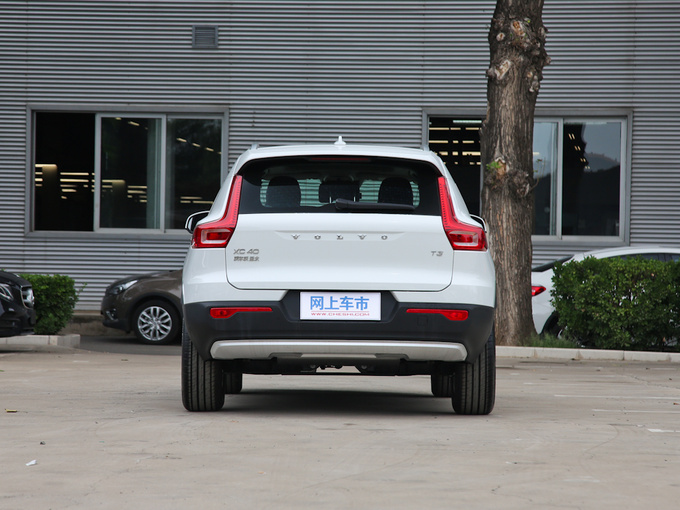 沃尔沃亚太  T3 正后