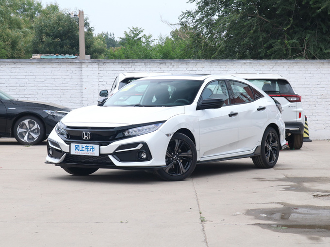 东风本田  HATCHBACK 220TURBO 左前正45度