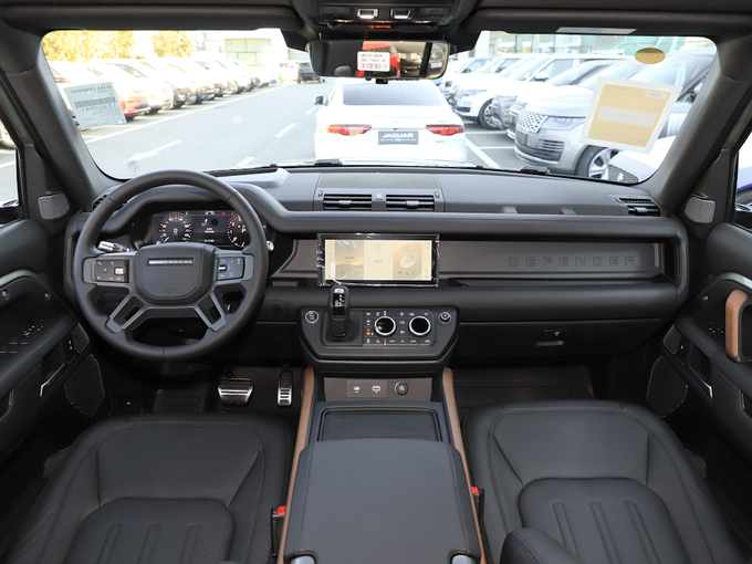 路虎  110 X 大中控全景