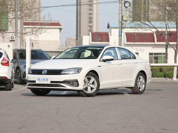 上汽大众  230TSI 左前正45度