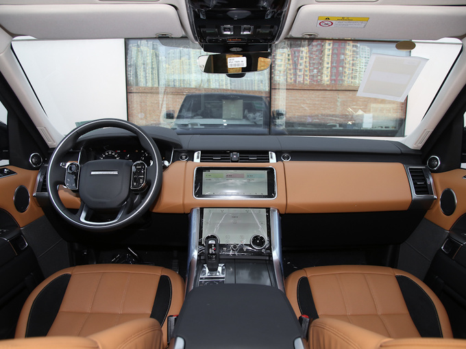 路虎  3.0 L6 大中控全景