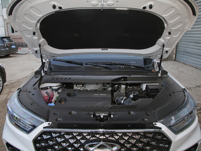 奇瑞汽车  290TGDI 发动机舱