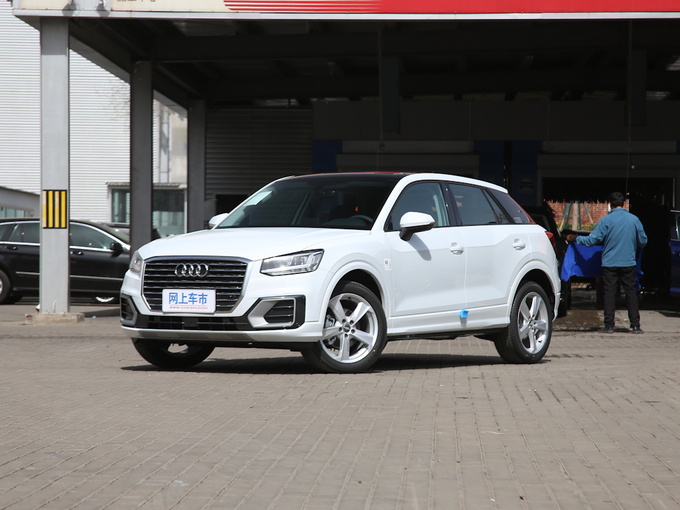 一汽奥迪  35 TFSI 左前正45度