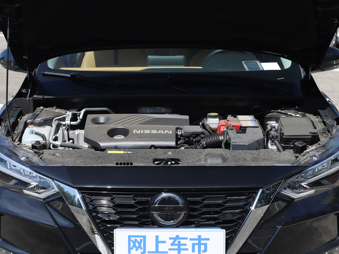 东风日产 改款 1.6L TOP 发动机舱