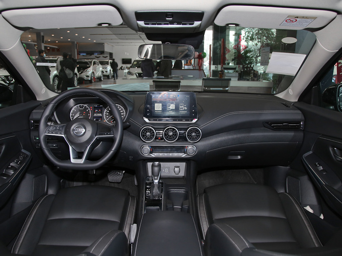 东风日产  1.6L XL 大中控全景