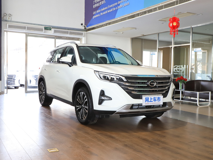 广汽传祺  进阶款 270T 右前正45度