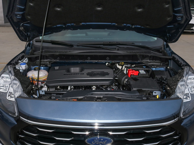 长安福特  EcoBoost 245 发动机舱