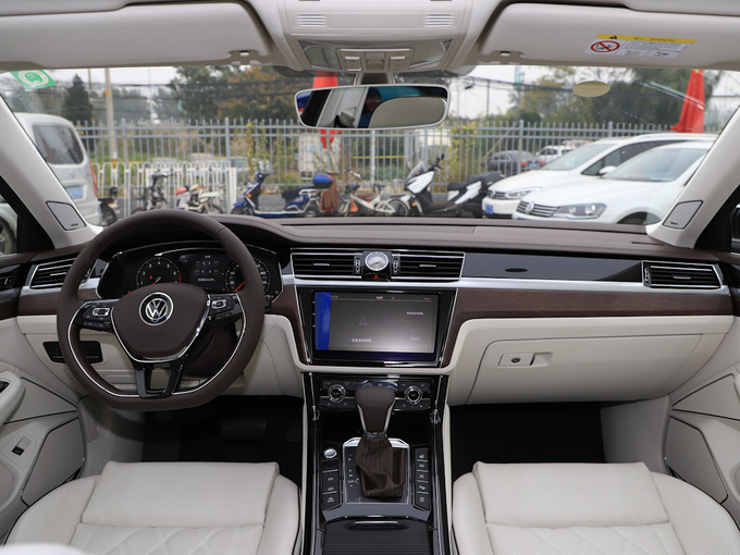 上汽大众  380TSI 大中控全景