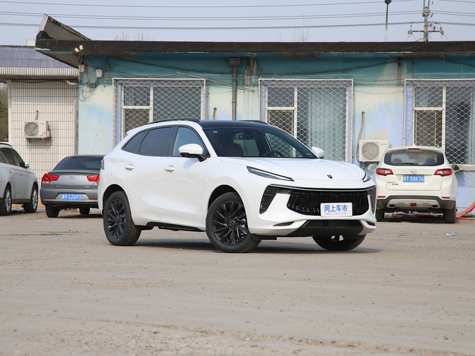 东风风行  1.5TD 右前正45度