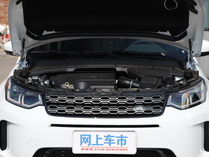 奇瑞捷豹路虎  249PS R-Dynamic HSE 发动机舱