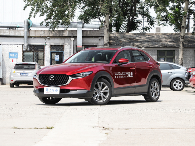 长安马自达  2.0L 左前正45度