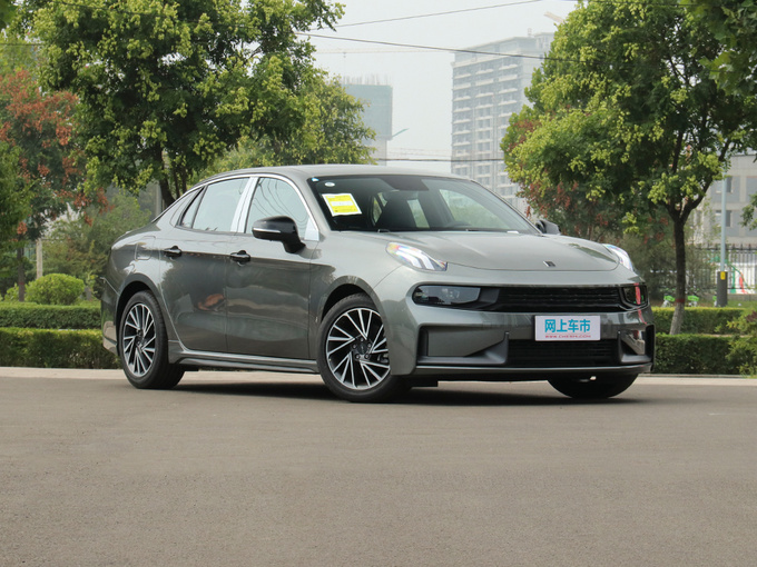 领克  2.0TD 右前正45度