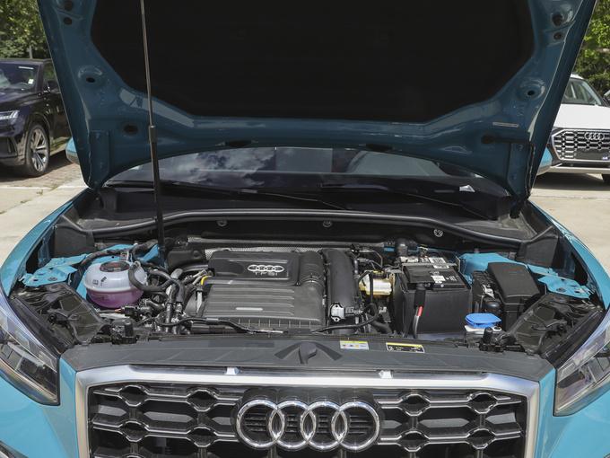 一汽奥迪  35 TFSI 发动机舱