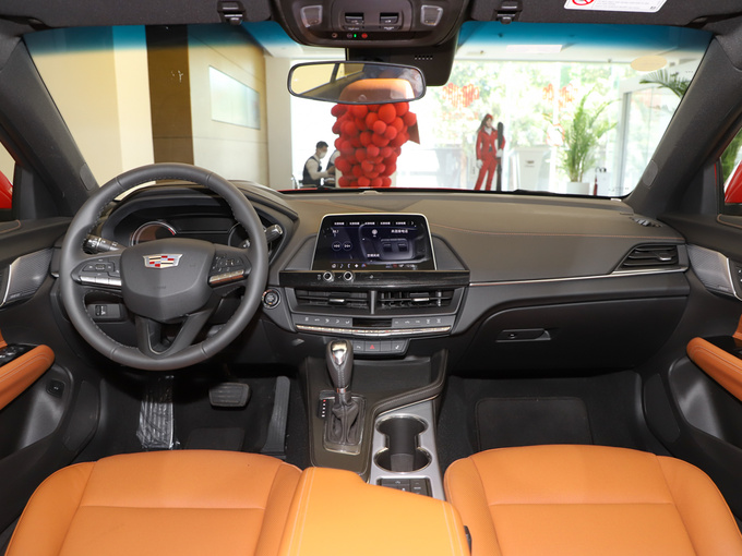 凯迪拉克(国产)  28T 豪华型