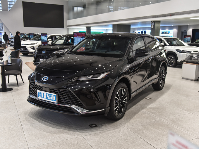 广汽丰田  双擎 2.5L 左前正45度