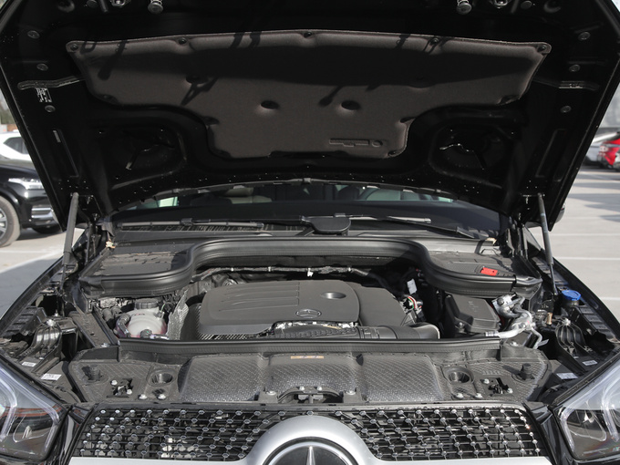 奔驰(进口)  GLE 350 4MATIC 时尚型