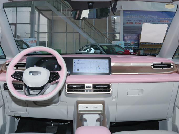 吉利几何  萤火虫 401KM