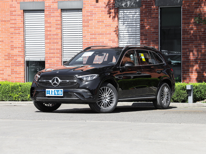 北京奔驰  改款 GLC 300 L 4MATIC 动感型