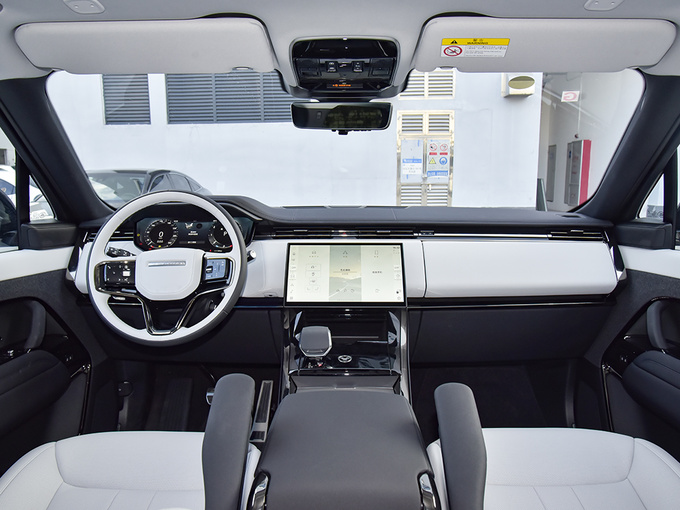 路虎  400PS Dynamic