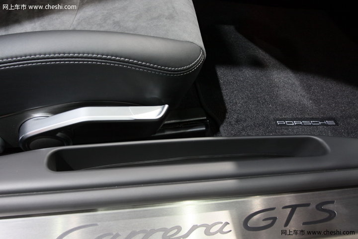 保时捷 911 Carrera GTS