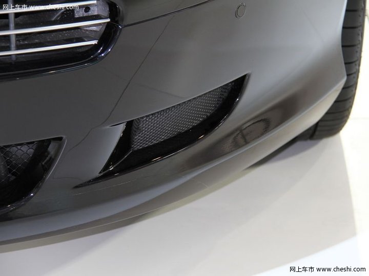 阿斯顿-马丁 DB9
