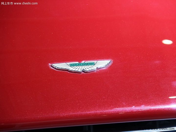 阿斯顿-马丁 V8 Vantage
