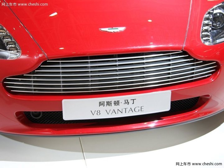 阿斯顿-马丁 V8 Vantage
