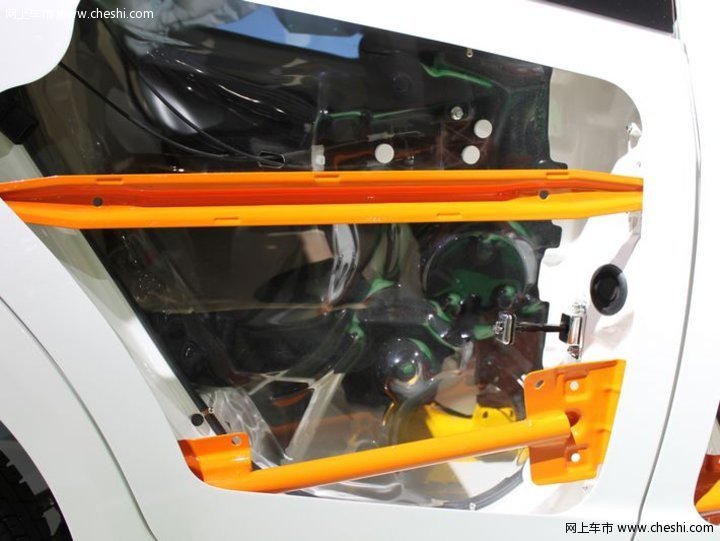 熊猫解剖车