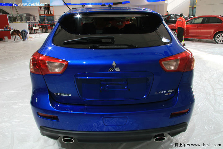 三菱EVO X两厢